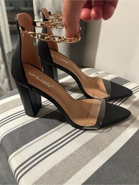 Women’s Unilady Black Clear Strap Block Heels – Size 7